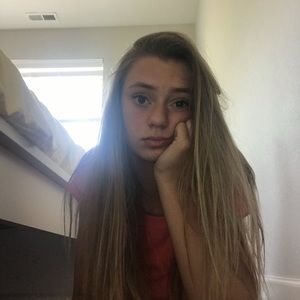 Meet your Posher, Macey